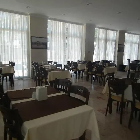 Hotell Ergin 2*