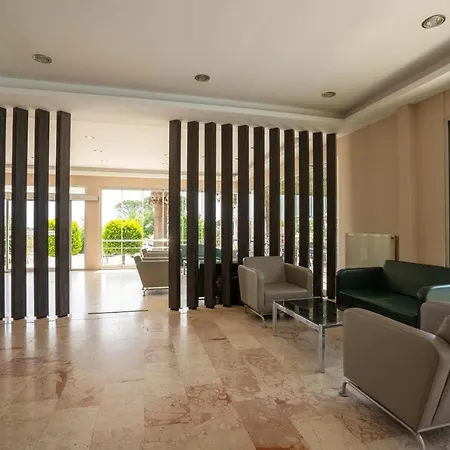 Hotell Ergin 2*