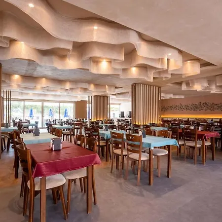 Hotell Ergin 2*
