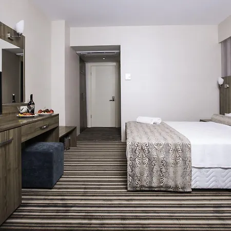 Ergin Hotel Ayvalı