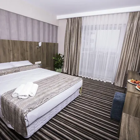 Ergin Hotel Ayvalı